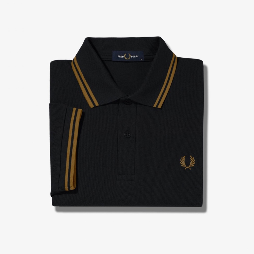 Fred Perry Polo Shirt in Black/Shadow Collar Size XXL-ONLY WORN ONCE- like new